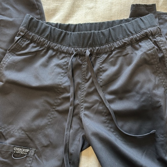 Cherokee scrub pants - Picture 3 of 3
